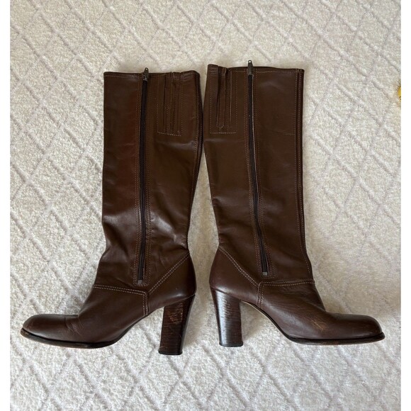 Unbranded Shoes - Vintage Authentic 70’s Women’s Brown Leather Knee High 3 Inch Heel Boots. 5 1/2